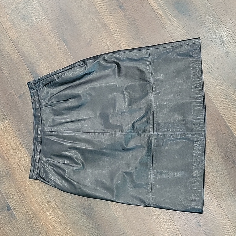 Vintage 90s high waisted black leather skirt   size 6